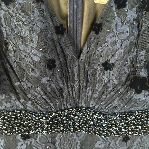 Mac Duggal EMBELLISHED FLORAL GOWN in Midnight Size 6 NEW $698 - Picture 10 of 14